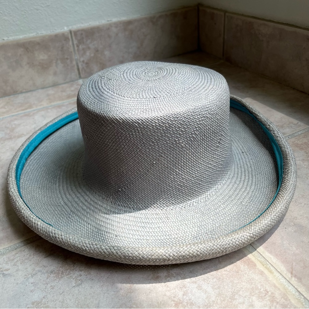 Street Smart by Betmar Straw hat. Vintage.